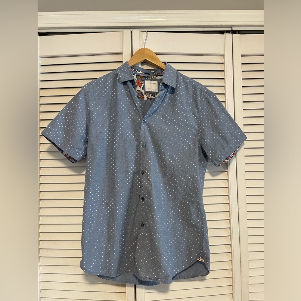 Cactus Man Ricky Singh Men’s Button down size Medium